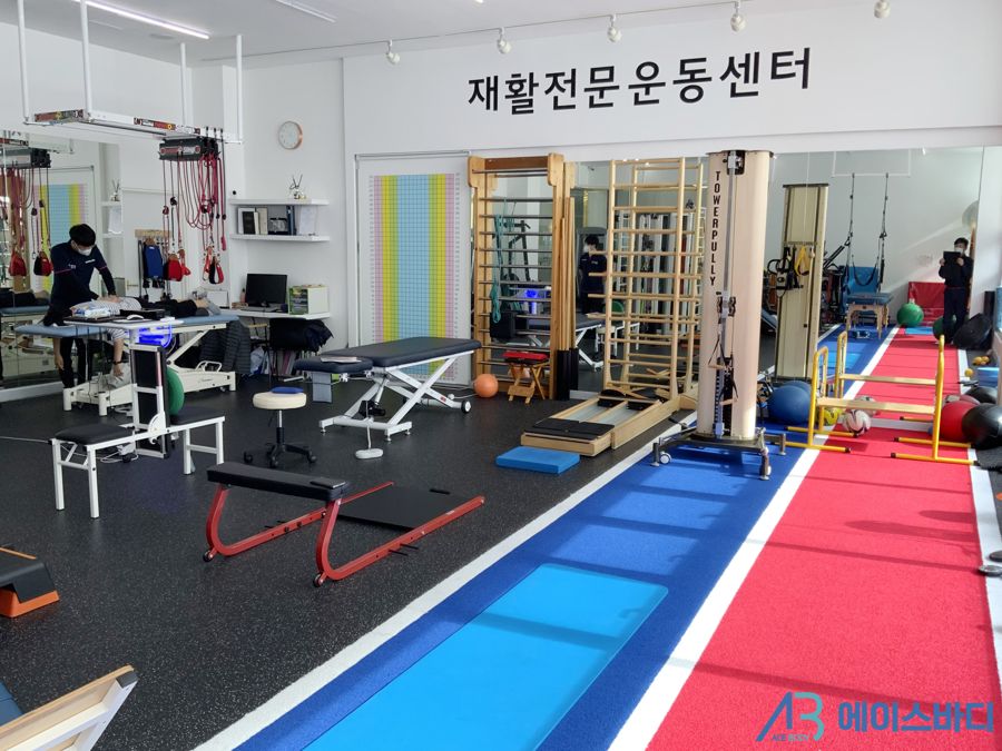 리엠피지오트레이닝센터에 설치된 타워풀리